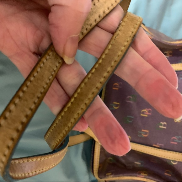 Dooney & Bourke Vintage Purple Shoulder Bag with Multicolor Logo - Picture 7 of 11